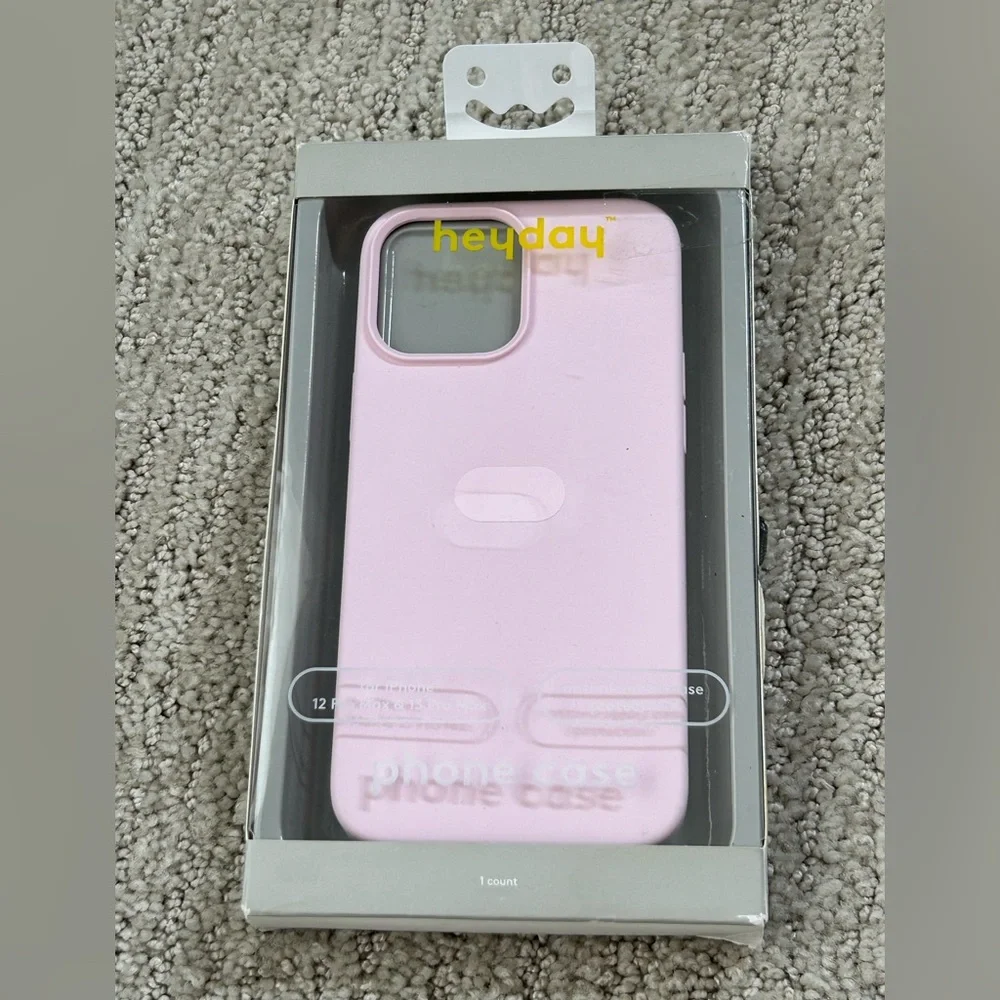 Heyday Silicone Pink Phone Case for Apple iPhone 13/12 ProMax. New Open Box.